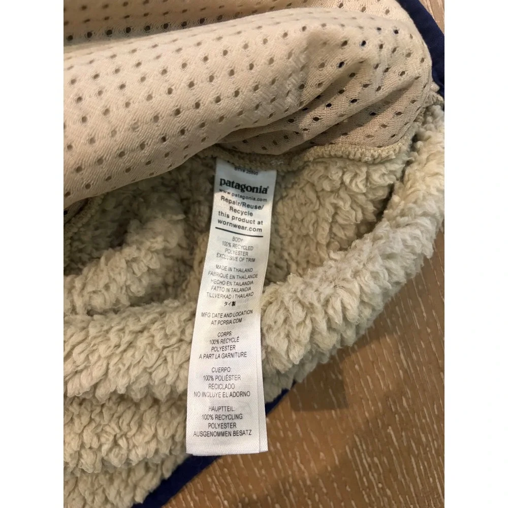 Patagonia Men's Medium Los Gatos Cream Sherpa Fleece Crewneck Pullover Navy Trim